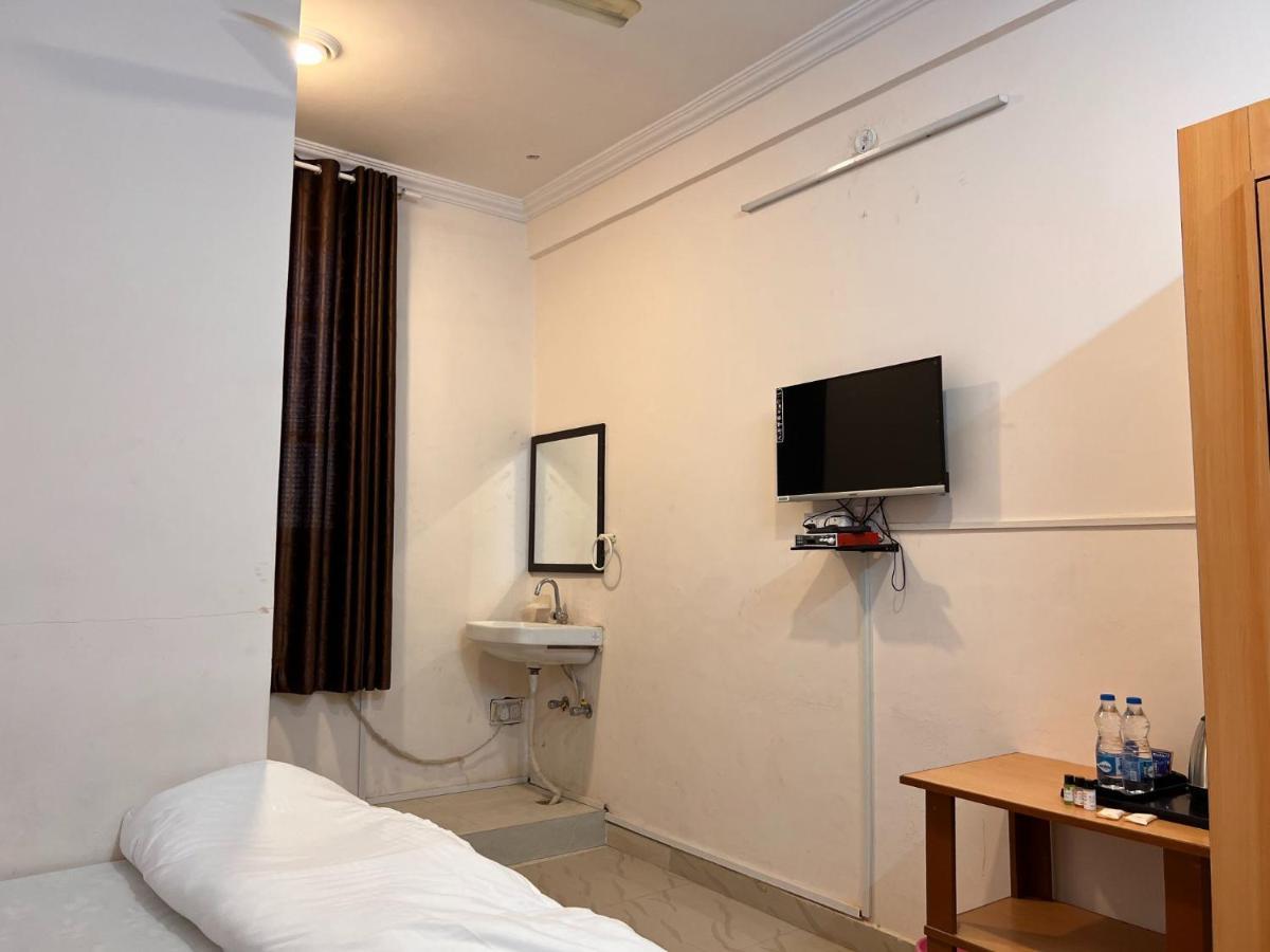 The Patel Stadium Hotel 1 Km From Bus Stand And 2 Km From Railway Station Ajmer Exterior photo